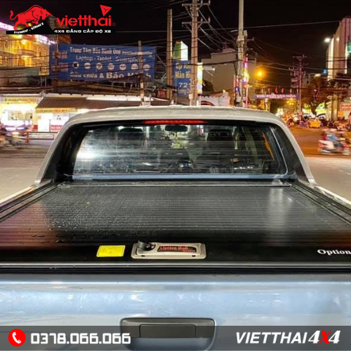 Nắp Thùng Cuộn Cơ Option Roll Cho Ford Ranger – Giải Pháp Bảo Vệ Thùng Xe Linh Hoạt Và An Toàn 4 nap-thung-cuon-co-option-roll