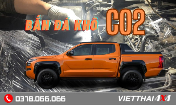 ve-sinh-buong-dot-bang-ban-da-co2